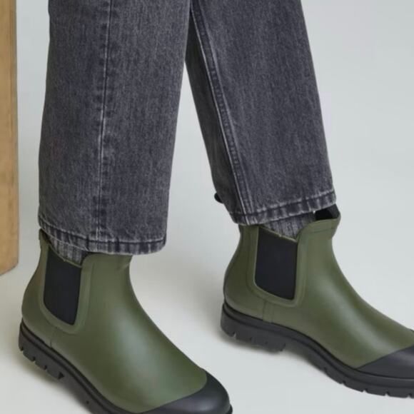 Everlane The Rain Boot Forest Green Black Chunky Chelsea Ankle Rain Boots - Picture 4 of 15